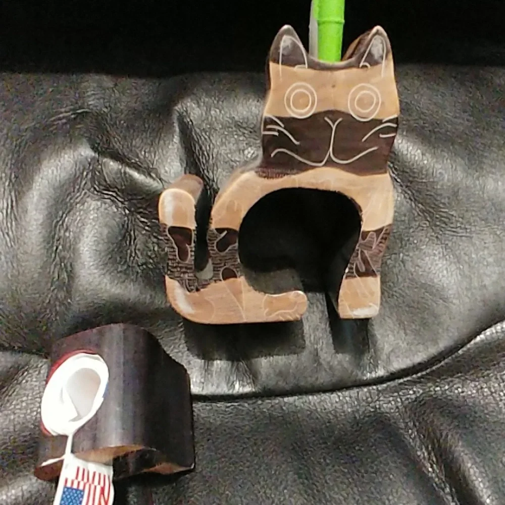 N/A cat shaped